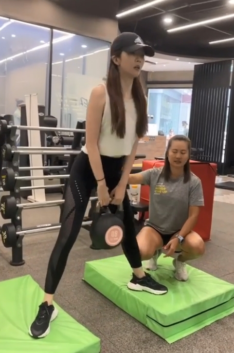 常做運動的她，可是身體仍然麻麻。