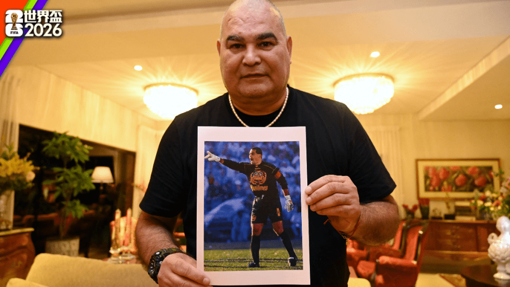巴拉圭传奇门将芝拉华特（Jose Luis Chilavert）。法新社