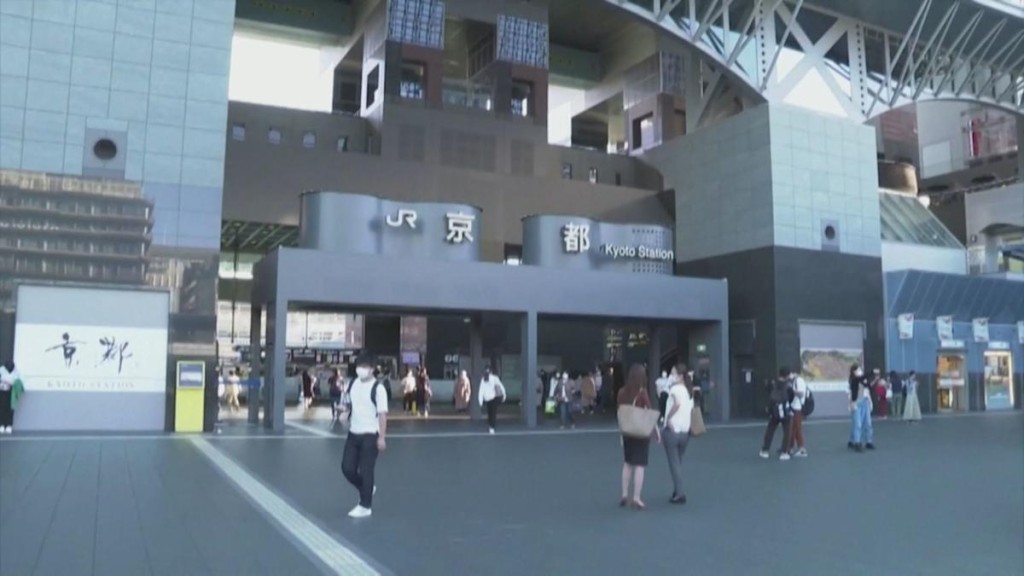 深受外國遊客歡迎的JR Pass（日本鐵路通票）3年來首度加價。路透社