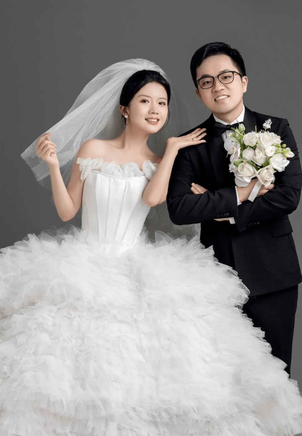 江夢南結婚了，新郎是她在清華的同學。