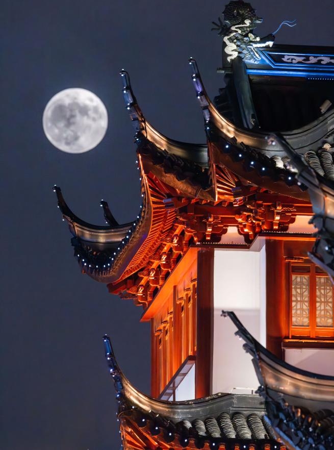 星空攝影師申然2023年9月29日在上海拍攝的中秋月，也是一輪「超級月亮」。星聯CSVA