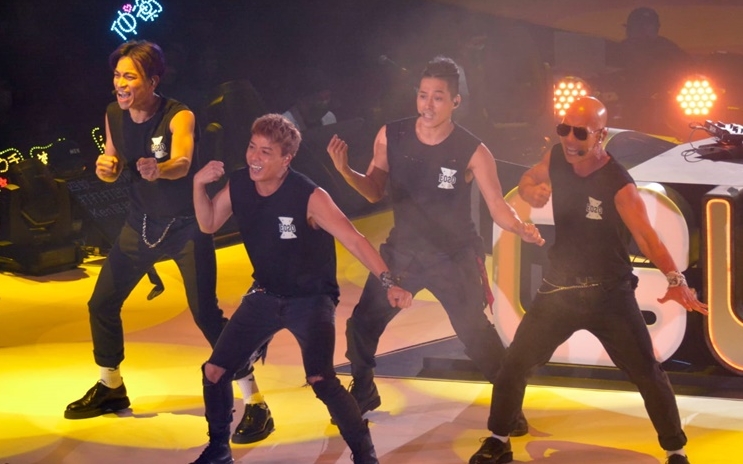 EO2笑稱幾十歲人仍能跳唱好開心。