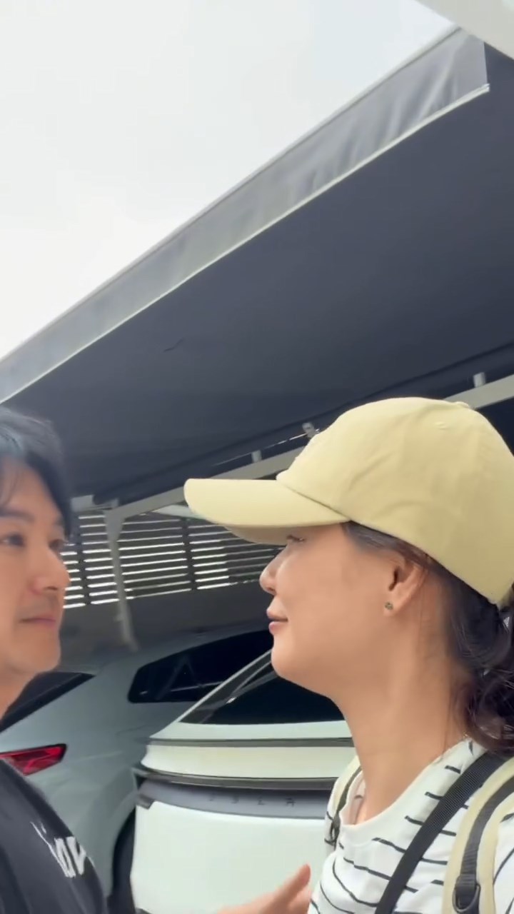 蕭正楠興奮得像個大男孩。 蕭正楠興奮得像個大男孩。