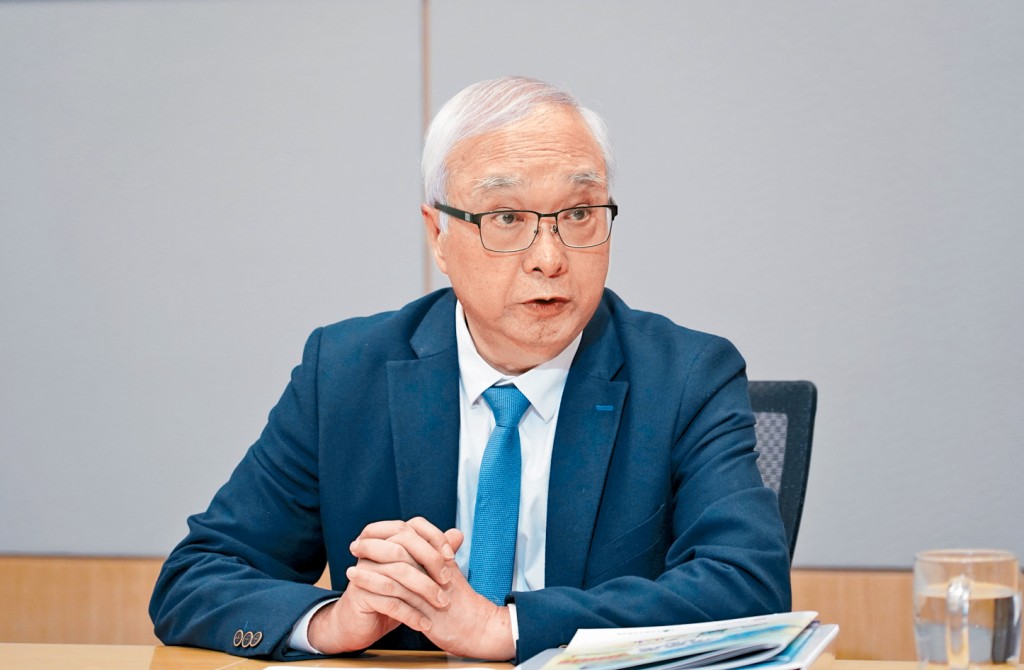 謝展寰表示,會避免環保政策在艱難時期加重市民和經營困難者的負擔。