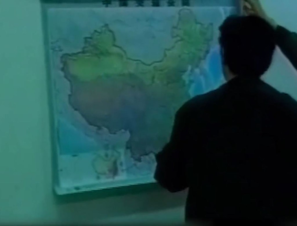 警方全国通缉马加爵。