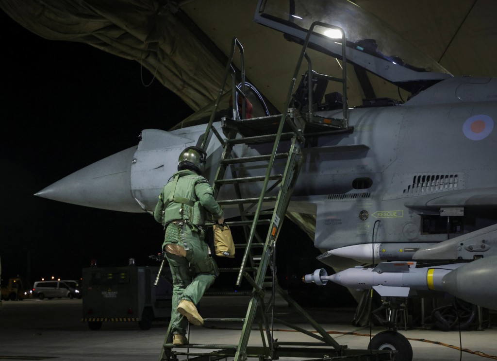 英军战机参与空袭也门的行动。路透社