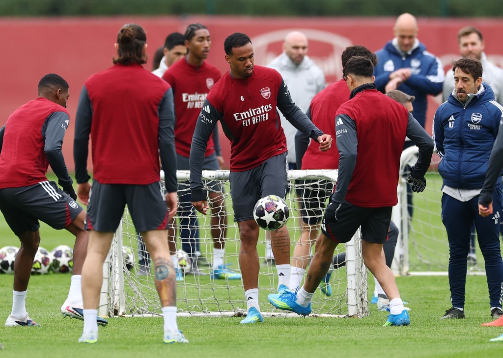 阿仙奴今晚深夜將與馬德里體育會合演4強首回合。路透社