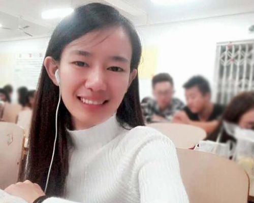 落入傳銷組織的湖南20歲女大學生林華蓉。
網上圖片