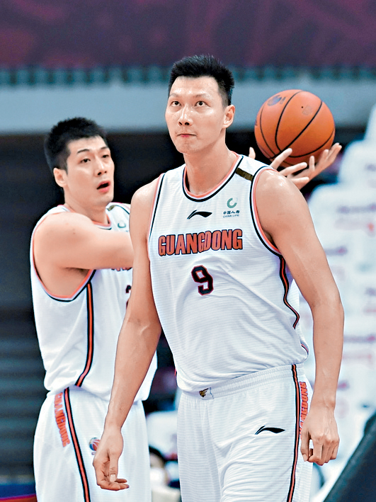 央視取消播放易建聯專訪。