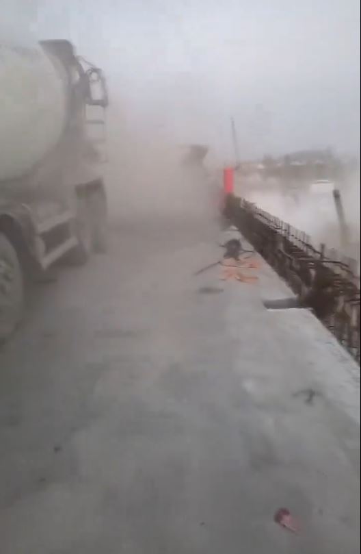 江蘇有在建大橋塌落，已2死3失蹤。抖音