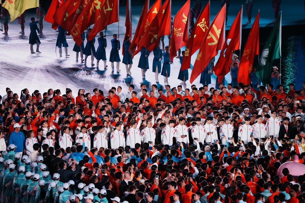 香港排球代表隊代表（白外套)出場。汪旭峰攝