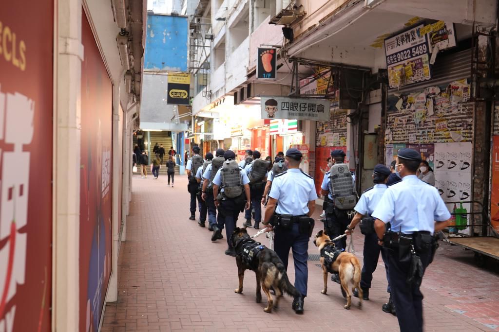 警員於銅鑼灣巡邏情況。