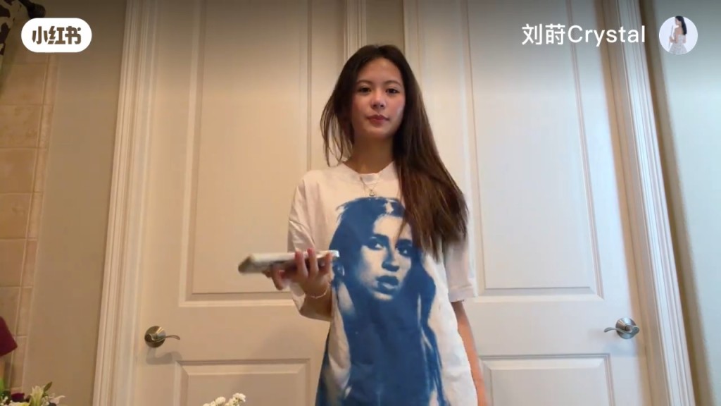 劉蒔早前拍片，分享去高中舞會的事前準備。