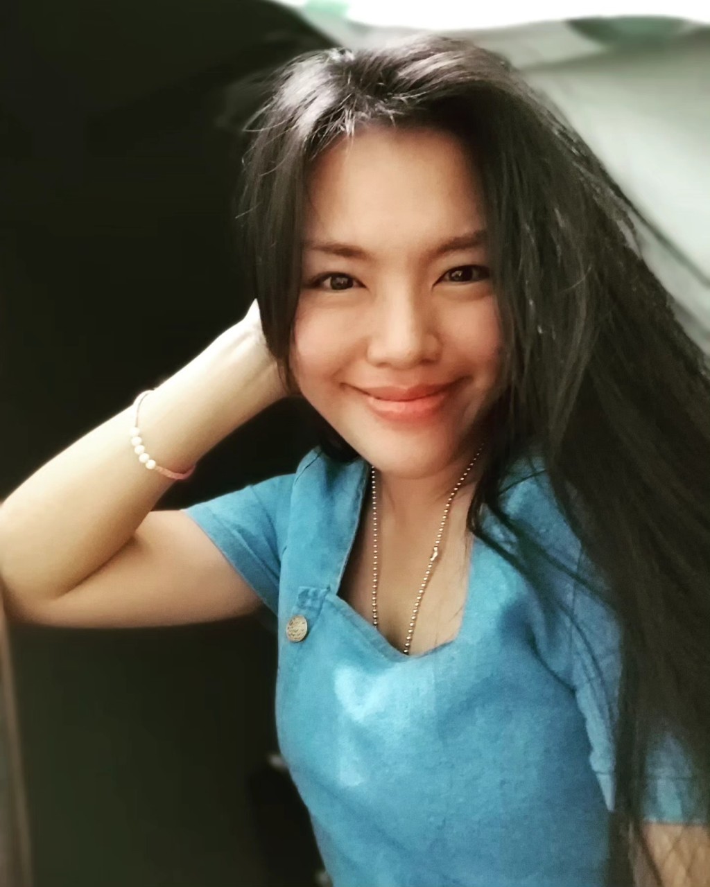 尤淑情年青時外貌標緻,而且是歌唱比賽常客。 尤淑情年青時外貌標緻,而且是歌唱比賽常客。