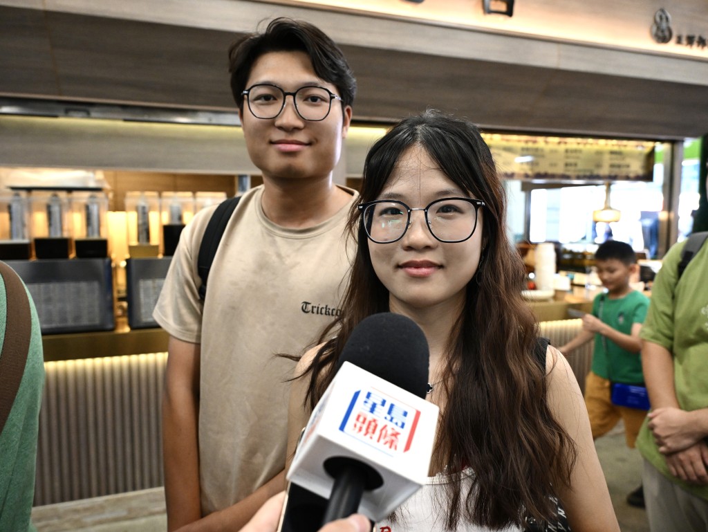 李小姐趁國慶與男友來香港一日遊。