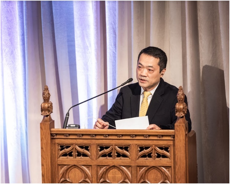 彭志兵於出席講座及捐助儀式致辭。