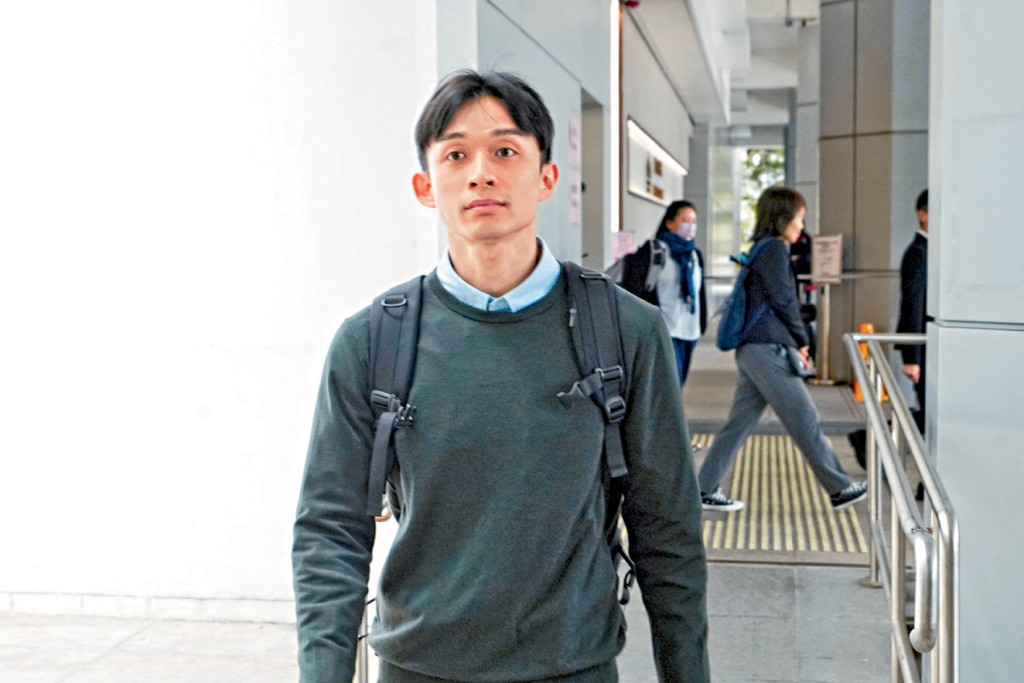 羅展鵬因被雪藏而喪失精英運動員資格，自2015年7月被終止精英訓練資助。