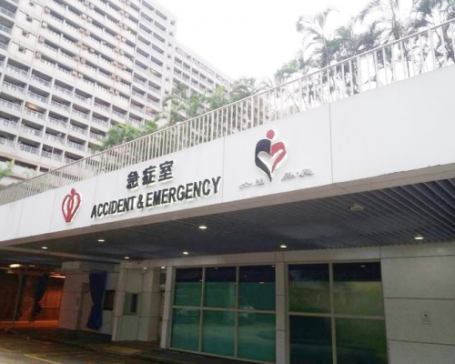 女子已送到東區醫院治理。 資料圖片