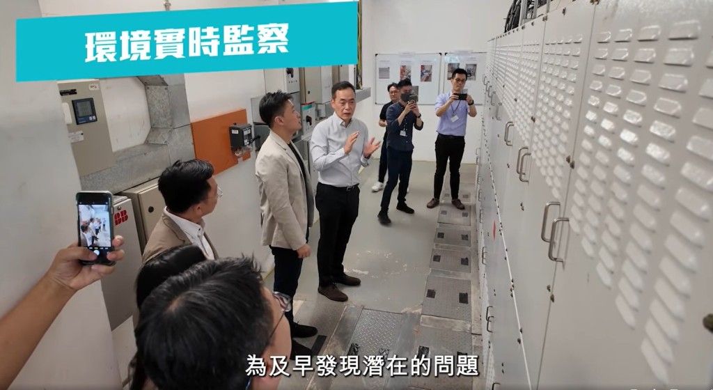 何永賢早前和團隊早前分別與立法會議員陳學鋒和鄭泳舜到屋邨聽取同事講解有關物聯網應用。何永賢fb 何永賢早前和團隊早前分別與立法會議員陳學鋒和鄭泳舜到屋邨聽取同事講解有關物聯網應用。何永賢fb