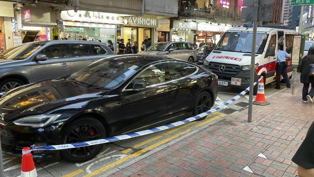 警方封鎖現場調查。