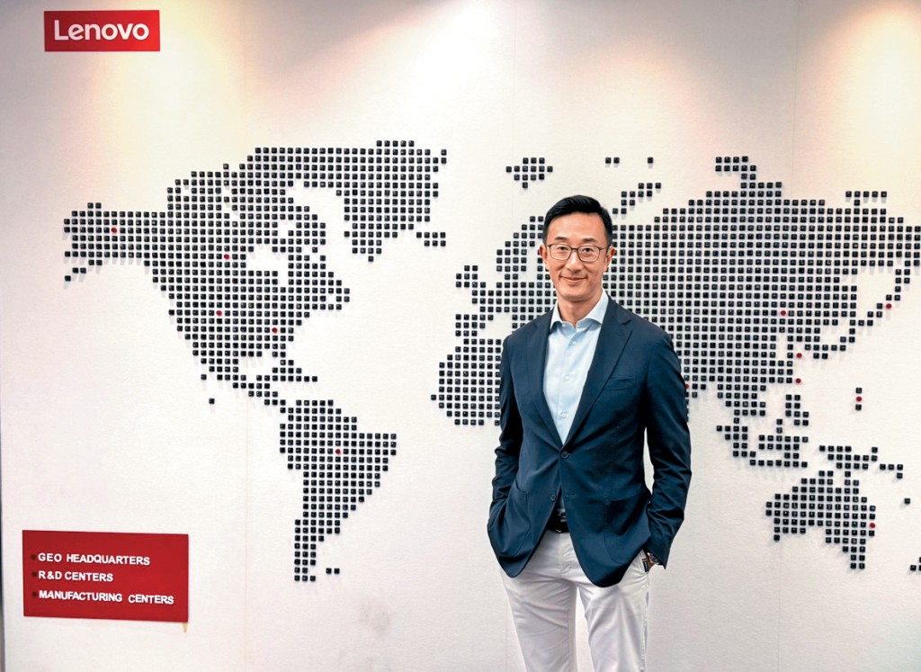 鄭孝明表示,聯想正加速擴張東南亞、中東等新興市場基地。 鄭孝明表示,聯想正加速擴張東南亞、中東等新興市場基地。