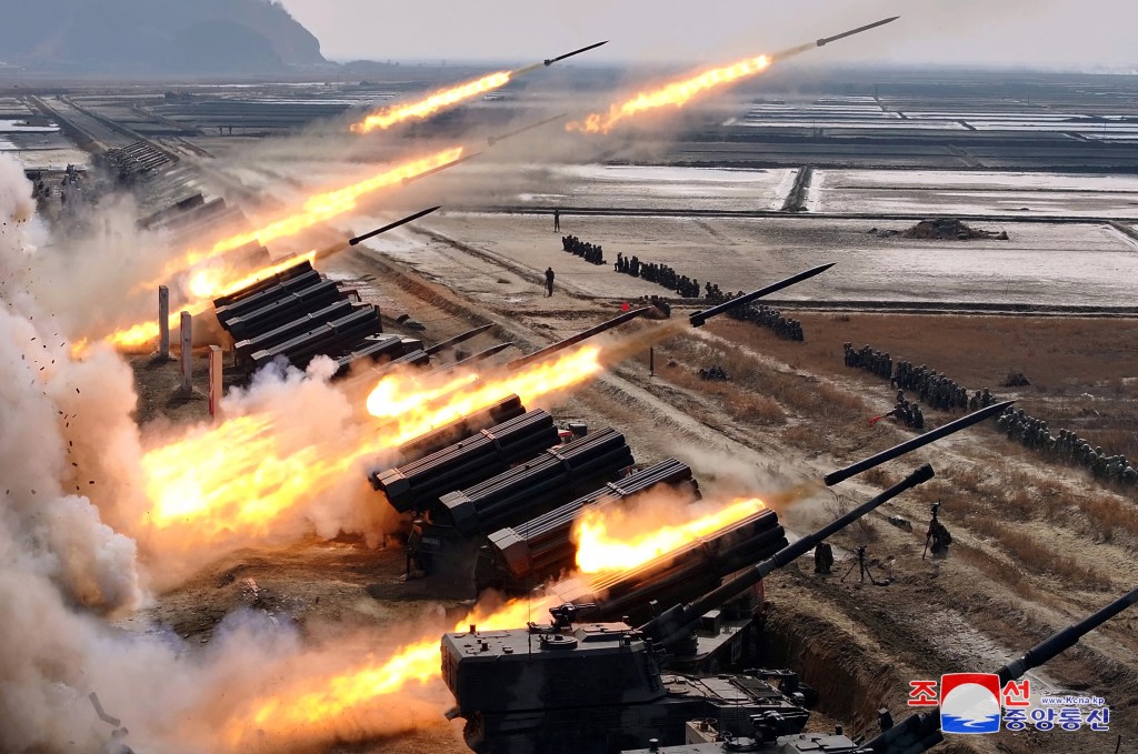北韓近期進行實彈射擊演習。路透社