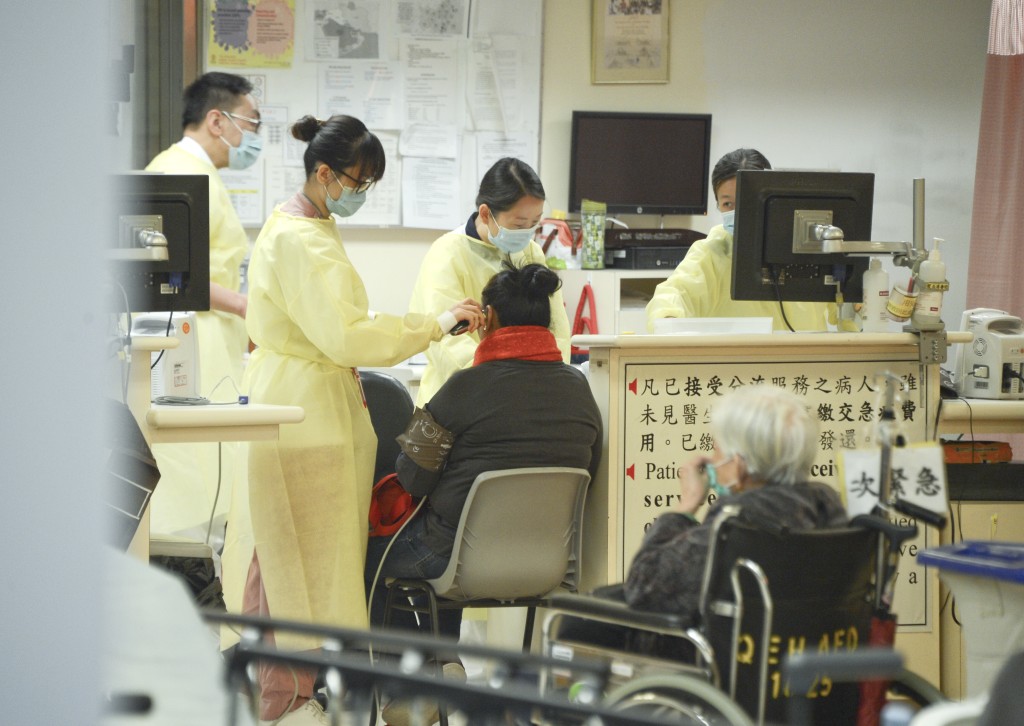 意见认为，长者年轻时曾为香港打拼和纳税，现在的福利是应得的回馈。（资料图片）