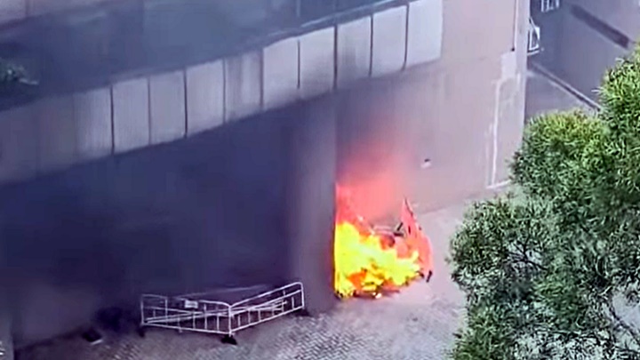 消防到場將火救熄。fb：消防群組