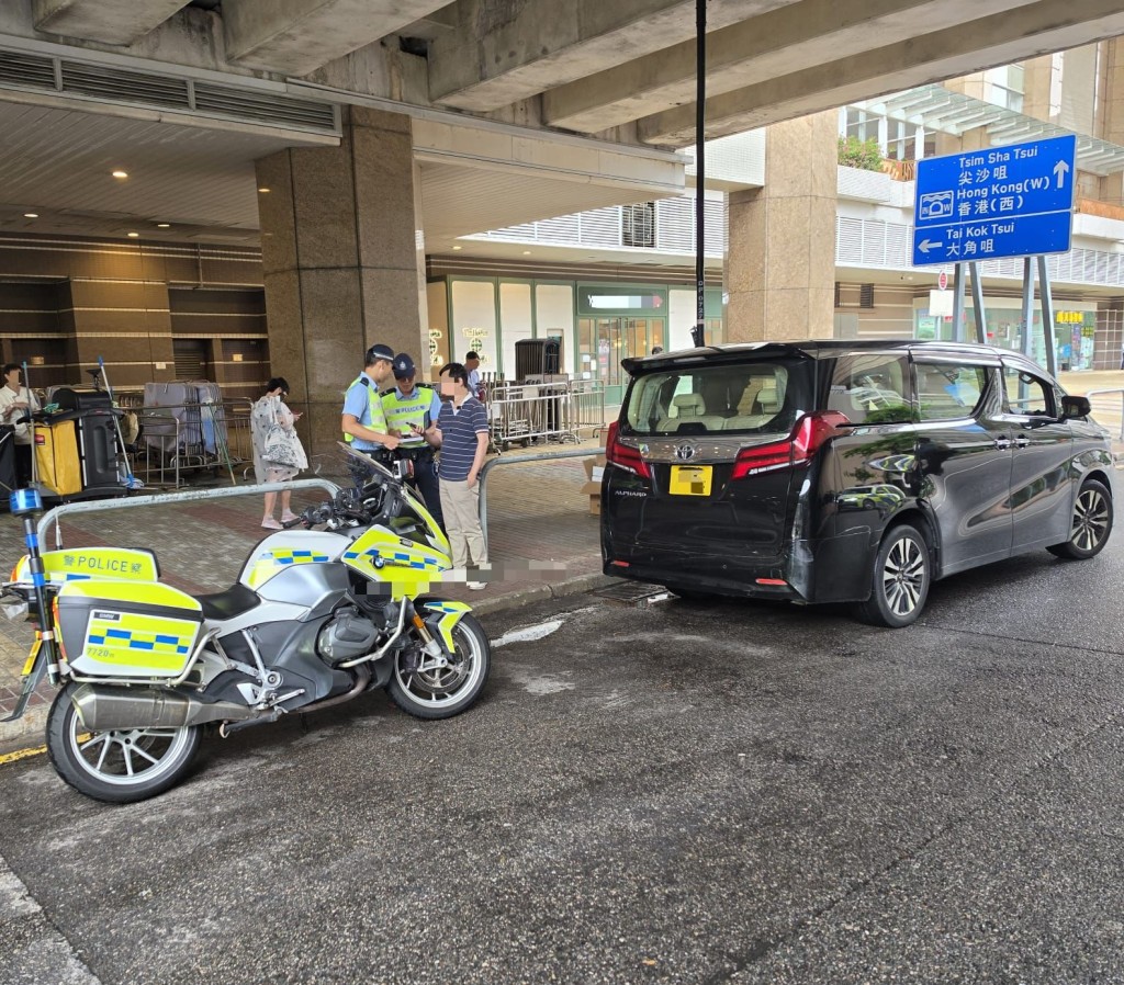 涉案车辆亦已被警方扣查作进一步检验。