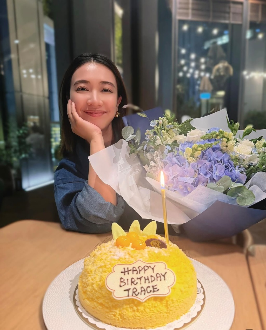 朱千雪被譽為「TVB學霸港姐」。