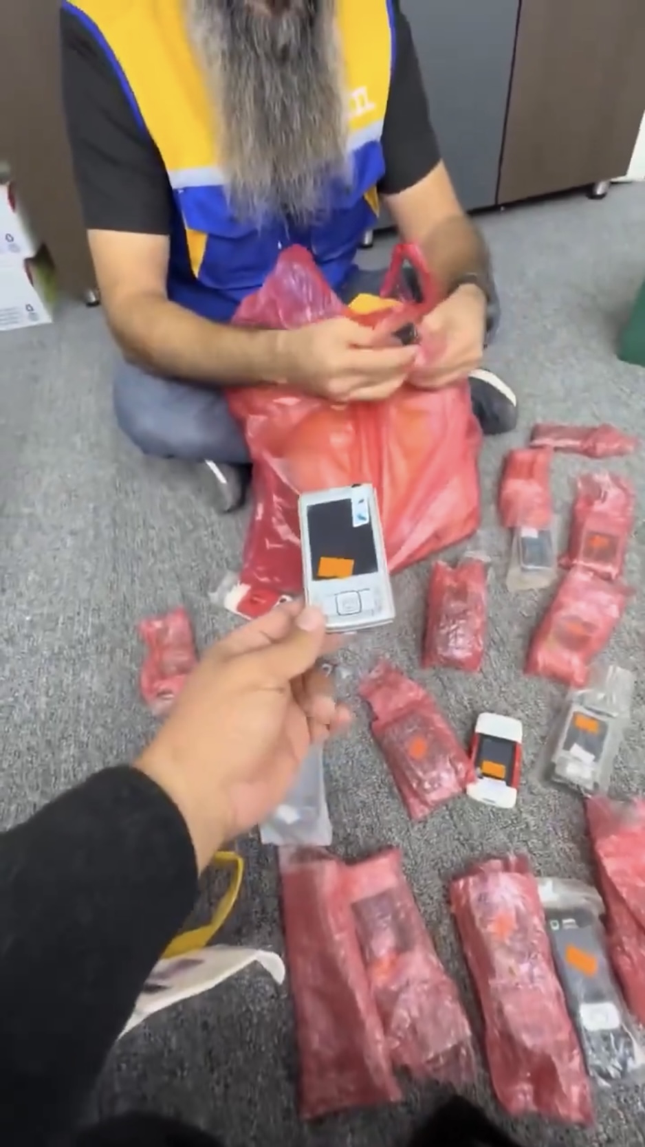 當時流行的款式，如今都成了古董。X@Renardpaty