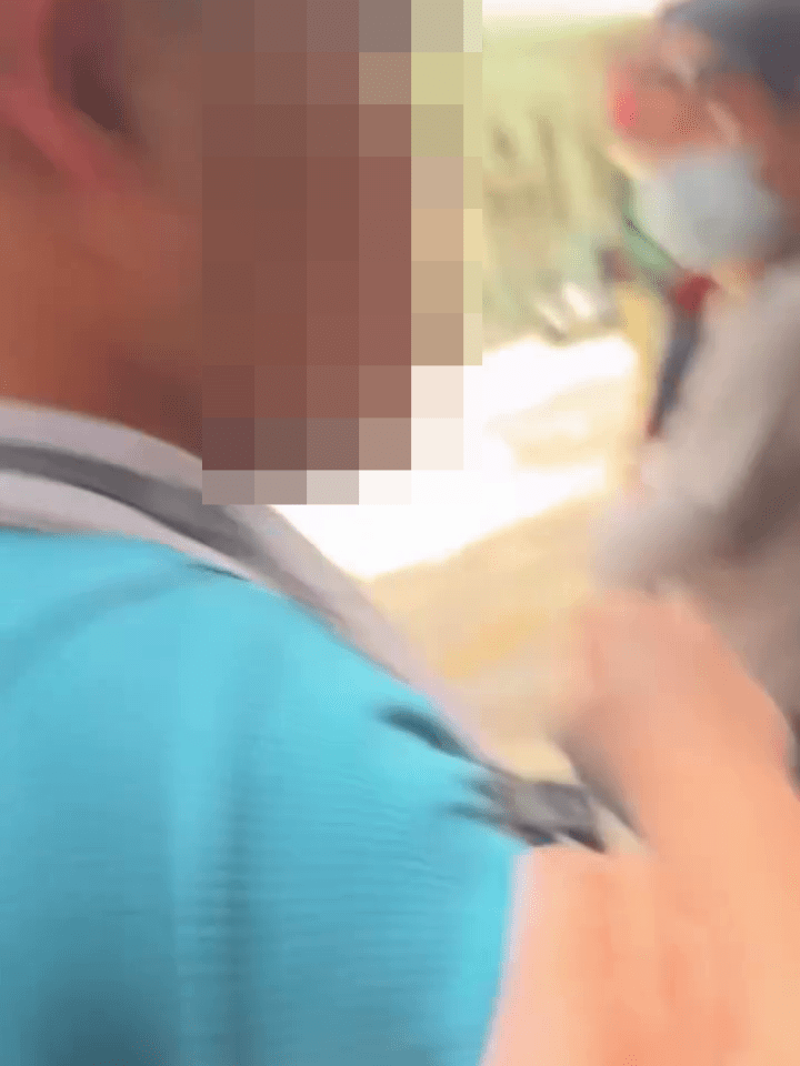 熱心女遊客隨即截停涉案男子對質。Threads:qy930320 熱心女遊客隨即截停涉案男子對質。Threads:qy930320