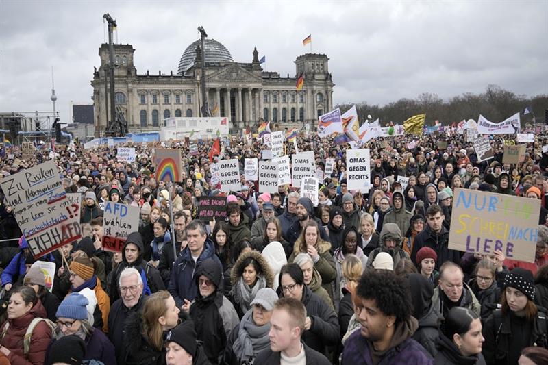 德国连续4周有大型示威，反对极右政党另类选择党（AfD）。美联社
