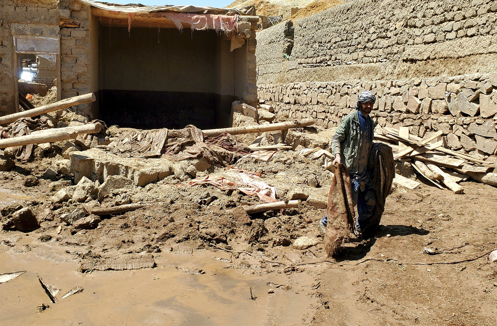 阿富汗两省发生水灾，近70人死亡。美联社