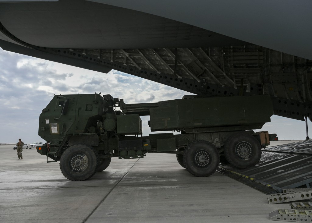 支援「鷹眼打擊行動」的美國空軍C-17「環球霸王III」運輸機。 路透社資料圖