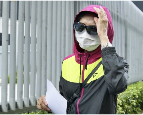 潘母昨日要求警方在今早10時前確實有關疑問。資料圖片