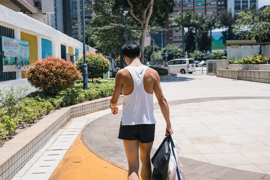 小西灣運動場是呂偉強開始練跑步的地方。 小西灣運動場是呂偉強開始練跑步的地方。