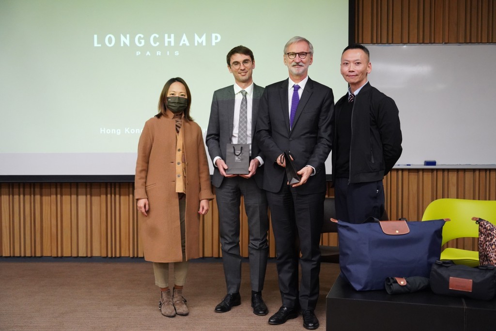 麥盛勳早前邀請了法國品牌Longchamp的主席Jean Cassegrain（右二）到校當講座嘉賓。