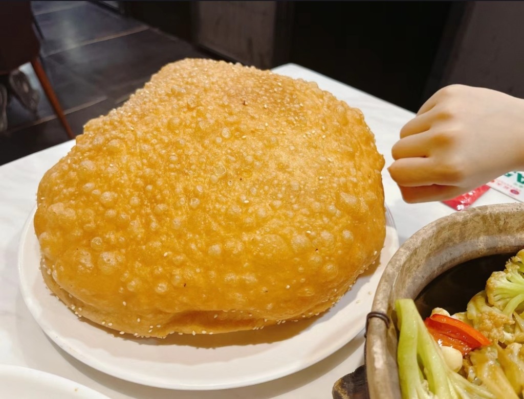 廣州飲茶2024｜1. 丘大6仔記餐廳 打卡美食鵬舉大鹹煎餅。（圖片來源：小紅書）