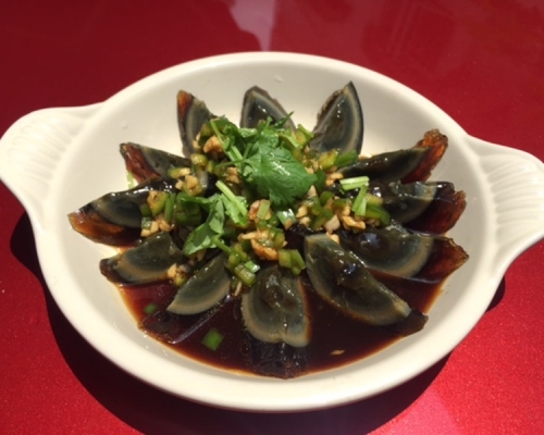 中国特色食品皮蛋不受外国人欢迎。网图