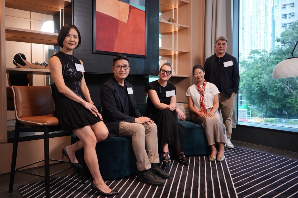 項目單位及會所設計均出自Conran and Partners,融合周邊環境及空間美學。 項目單位及會所設計均出自Conran and Partners,融合周邊環境及空間美學。