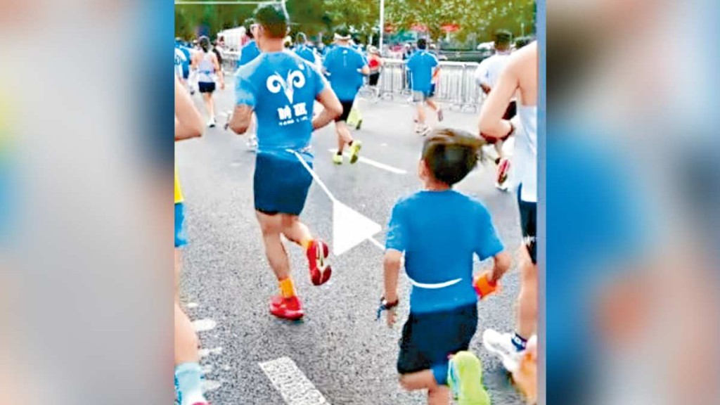 鄭州馬拉松男選手繩牽9歲童跑步遭禁賽3年。