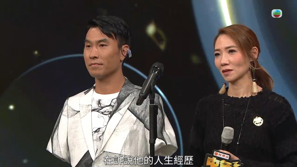 李金凱選唱《當愛已成往事》,再一次感動評審。 李金凱選唱《當愛已成往事》,再一次感動評審。