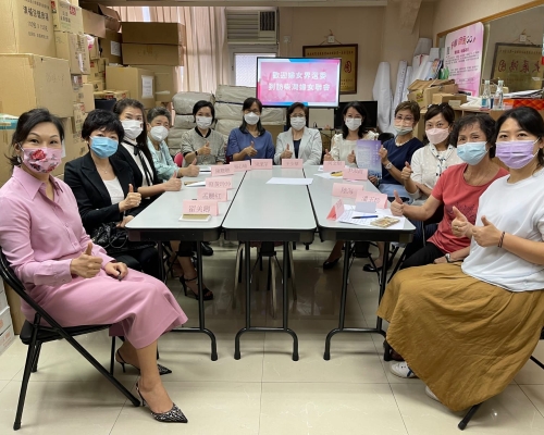 全國婦聯部分選委到訪基層團體。