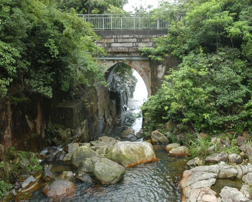 薄扶林水塘石橋。資料圖片