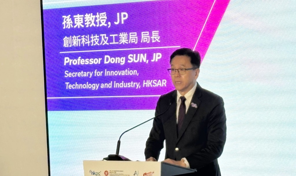 孫東擔任主禮嘉賓。 孫東擔任主禮嘉賓。