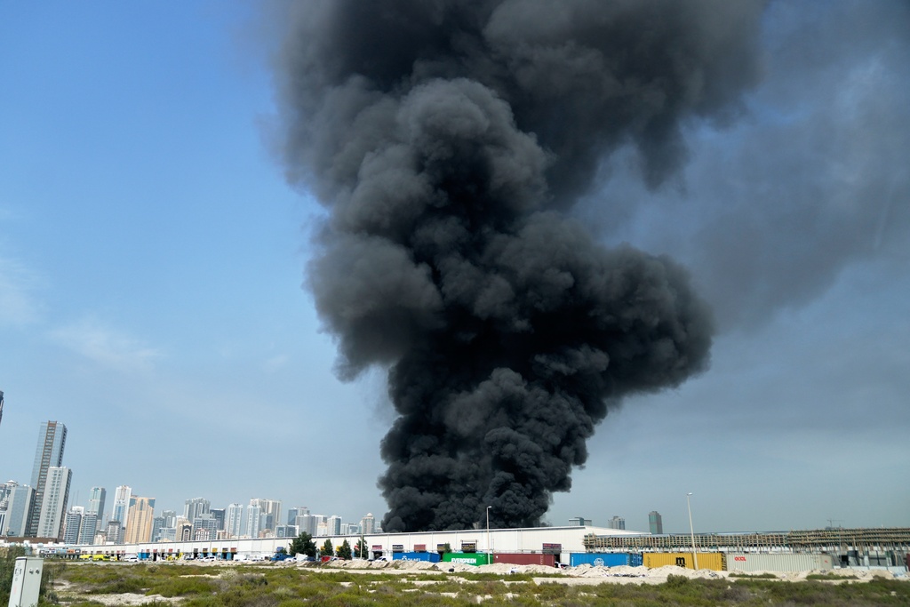 阿联酋杜拜遭伊朗空袭。美联社