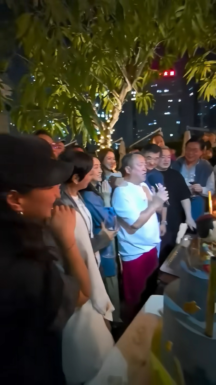 不少人出席曾志偉生日會。 不少人出席曾志偉生日會。