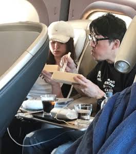 深田同男友。