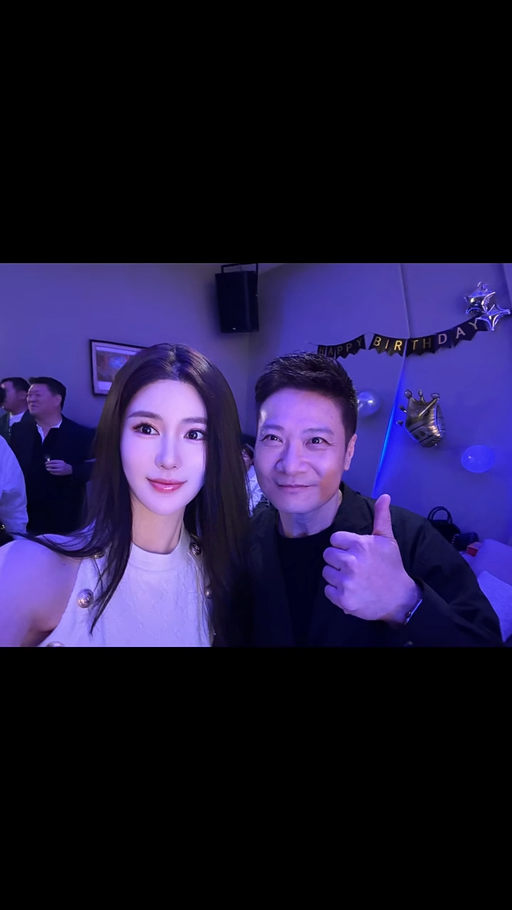 不少名人出席曾志偉生日會,包括錢嘉樂。 不少名人出席曾志偉生日會,包括錢嘉樂。